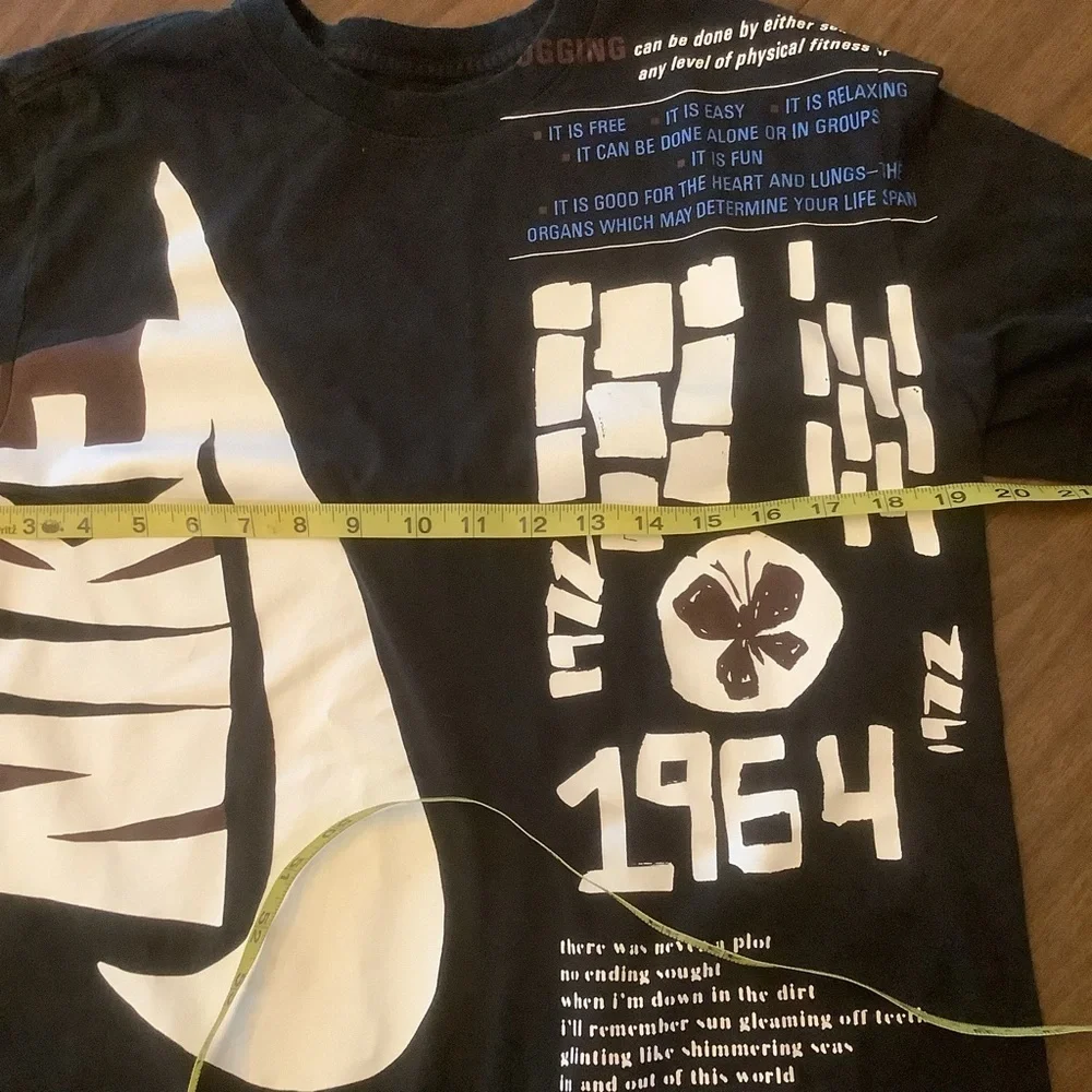Nike Men’s Sample Prototype Graphic T-Shirt (Size M)